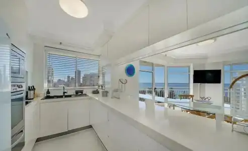 2nd Avenue Beachside Apartments - 66