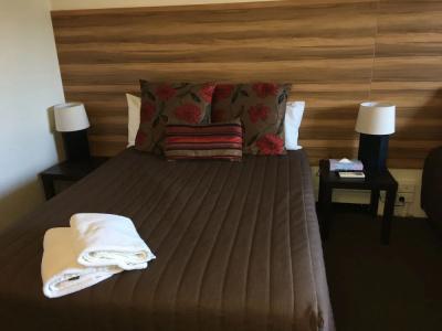 Red Cedars Motel - 61
