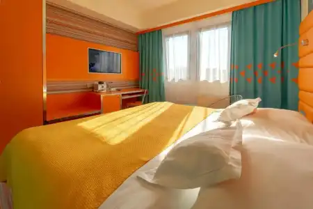 Continental - 37