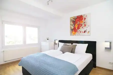Victoria Apartments - 3