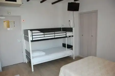 Hôtel Aragon - Centre Ville Gare - 30