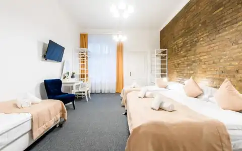 Downtown Bratislava B&B - 44