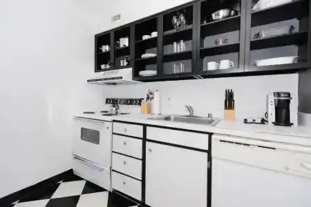 2500 Penn, a Placemakr Experience - 40
