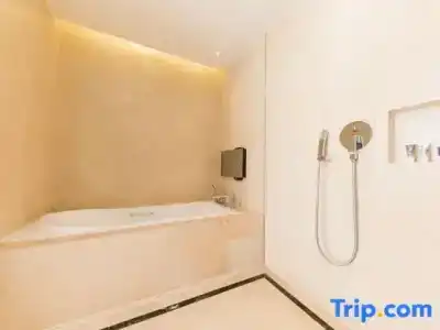 Mercure Beijing Chang An West - 50