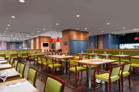Hilton Garden Inn Sevilla - 27