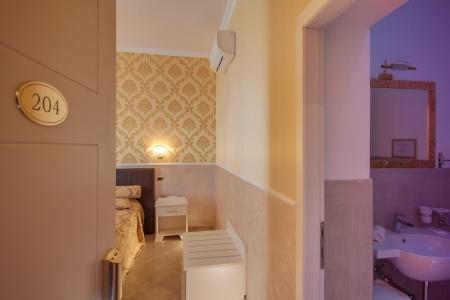 Quality Inn Rome - 63