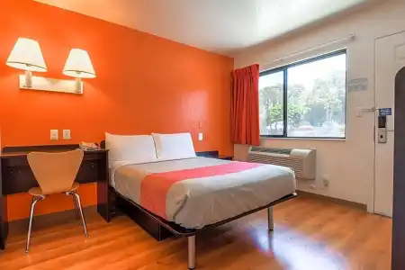 Motel 6 San Diego, CA - Circle - Mission Valley - 35