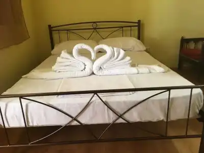 Zouglas App Guesthouse - 3