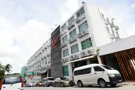 Tune - Waterfront Kuching - 0