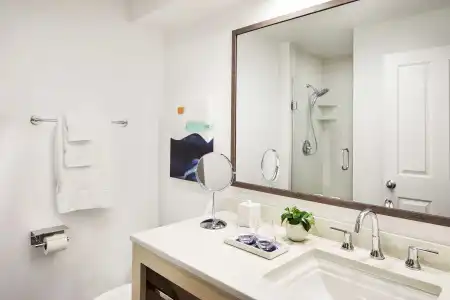Parrot Key & Villas - 10