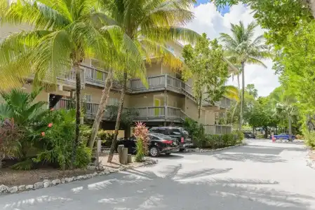 Coconut Mallory Resort And Marina By Kees Vacations - 10