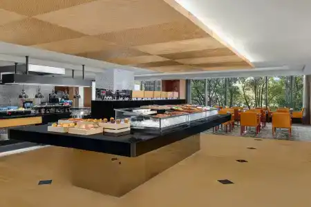 Courtyard by Marriott Shanghai Central - 21