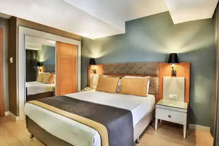 Saturn Palace Resort - 4