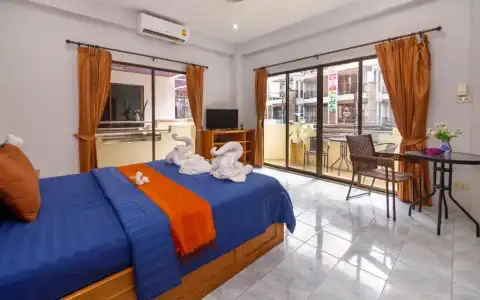 Traveller's Rest Sports Bar - 81