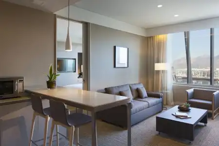 Courtyard Santiago Las Condes - 61