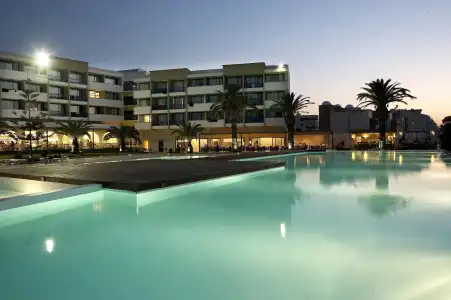 The Ixian Grand & All Suites - 21
