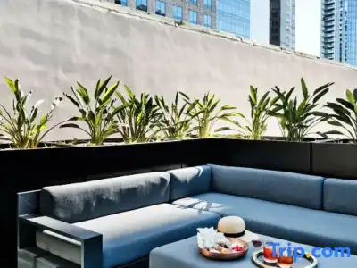500 West - 137