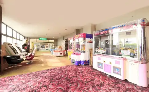 U-Topia - 10
