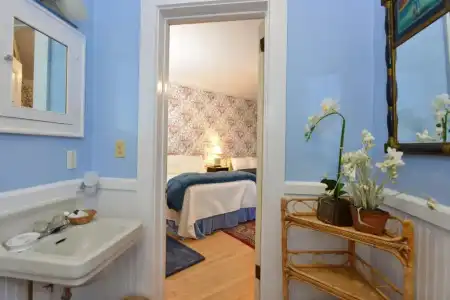 Wilburton Inn - 146