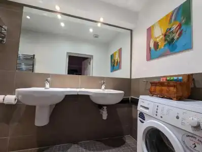 Twenty Nevern Square - 182