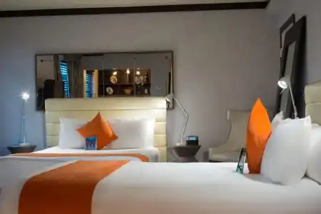 Lincoln Arms Suites - 41