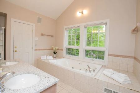 Topnotch Resort - 115