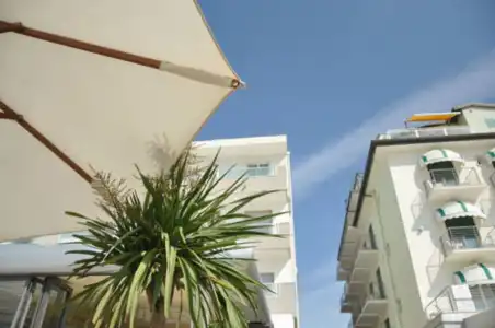 Columbia & Ninfea - 0