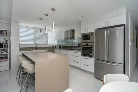 Burleigh Beach Tower - 29