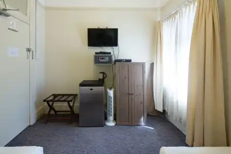 Neutral Bay Lodge - 11