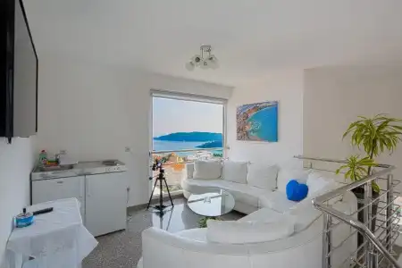 Montelux Apartments - 53