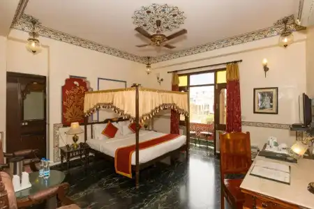 Umaid Mahal - A Heritage Style Boutique - 27