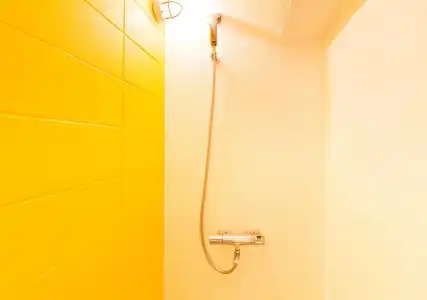Seawall Hostel - 7