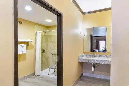 Quality Inn & Suites Lubbock South - 56