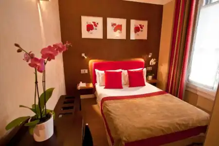 Hôtel des Arceaux - 18