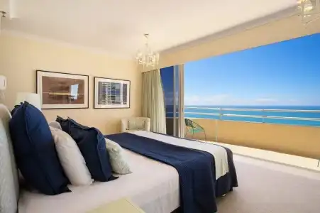 Zenith Ocean Front Apartments - 41