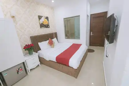 Ngan Pho Studio & - 93