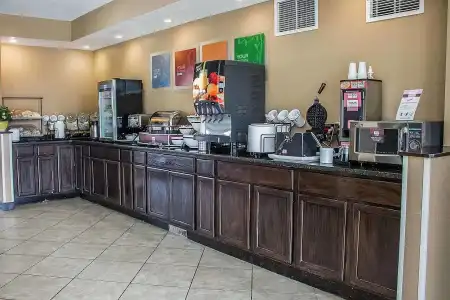 Holiday Inn Express Columbus Downtown by IHG - 32