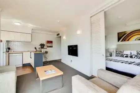 Cosmo Apartment - 86
