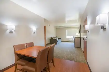 Clarion Pointe Galveston Seawall - 60