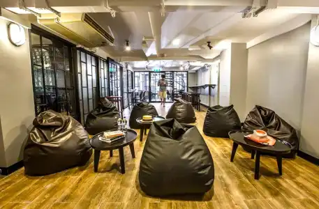 Jellybean The Blocks Hostel Sukhumvit 10 - 10