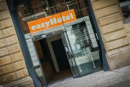 easyManchester - 0