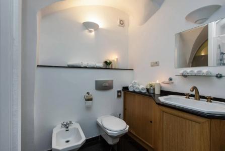 Black Star Suites - 7