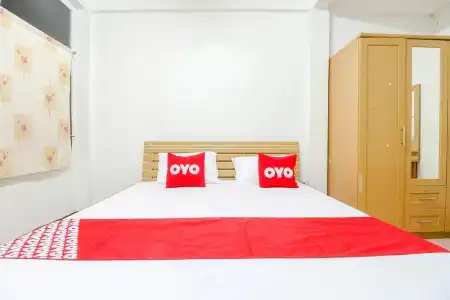 OYO 525 MRT Phetkasem 48/1 Place - 17