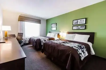Sleep Inn & Suites - 32