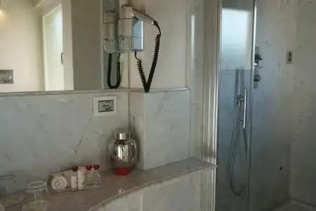 Trevi Palace Luxury Inn - 58