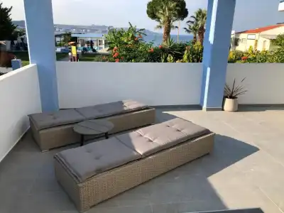 Elpida Beach Studios - 39