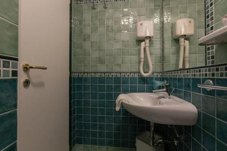 River Fronte Mare Con Piscina - 25