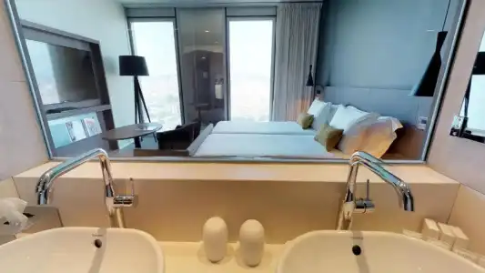 Meliá Barcelona Sky - 78