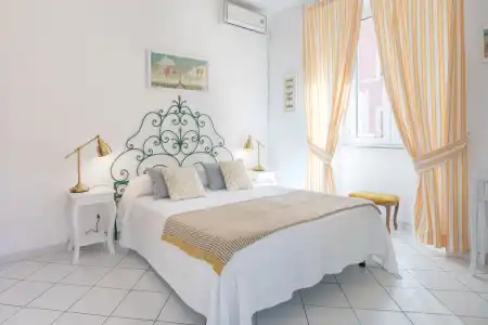 B&B Piazza Fratti - 4