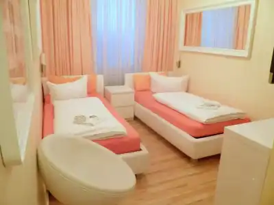 City Guesthouse Pension Berlin - 15